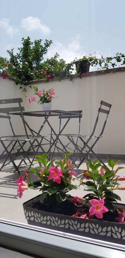 Ferienwohnung Il Cortile Segreto - Con Parcheggio Privato Lecce Exterior foto